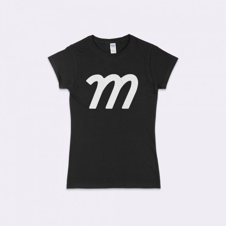 women's t-shirt mockup generator