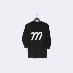 hanging 3/4 raglan mockup generator